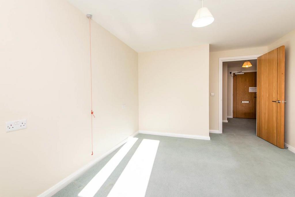 Bedroom 2.jpg