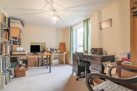 2 bedroom apartment for sale - Glenhills Court, Little Glen Road, Glen Parva, Leicester