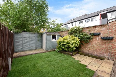 74 Elm Road, Kingston Upon Thames, KT2 6HU