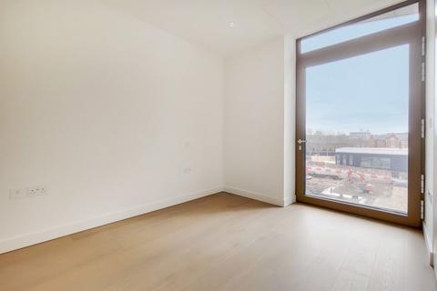 Apartment B4-1, Luma House, 6 Lewis Cubitt Walk, London, N1C 4DT