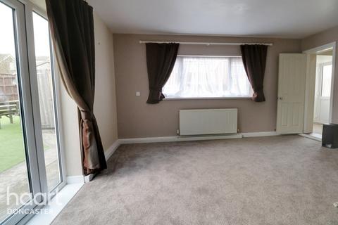 6 Arundel Road, Norton, Doncaster, DN6 9ET