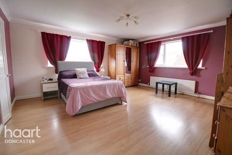 6 Arundel Road, Norton, Doncaster, DN6 9ET