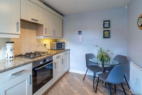 84 Sandwath Drive, Church Fenton, Tadcaster, LS24 9US