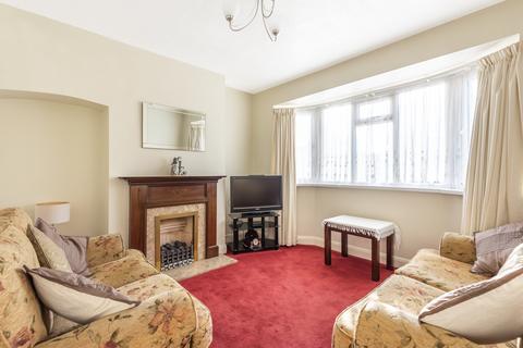 31 Ashdale Road, London, SE12 9ND
