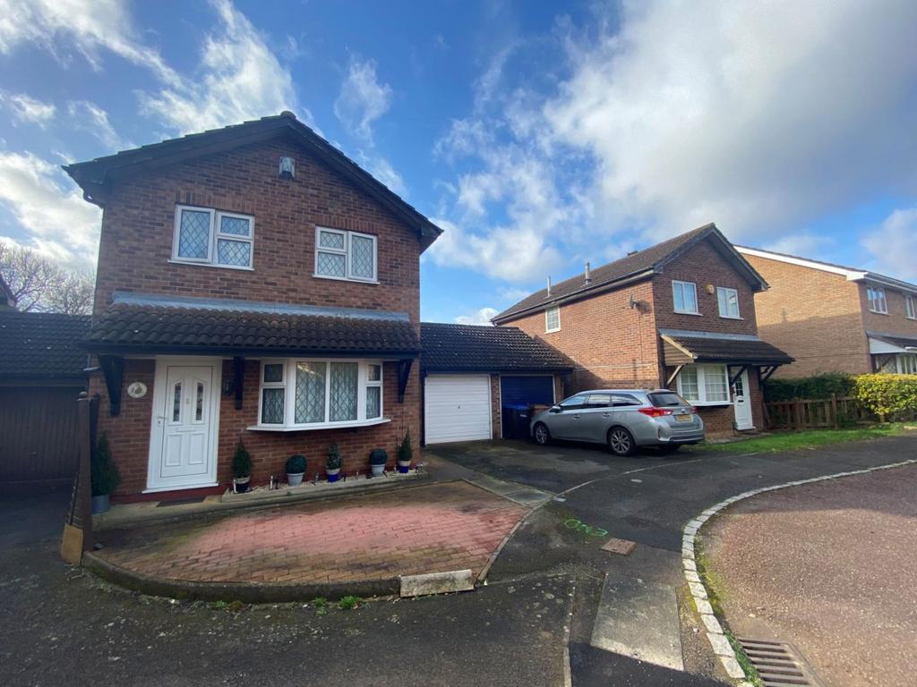 Vantage meadow, Ecton Brook, Northampton NN3 5EJ 3 bed detached house