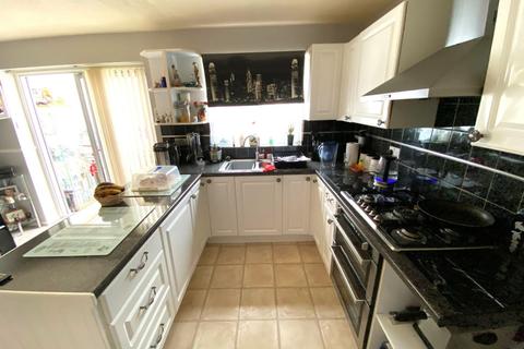 28 Vantage Meadow, Northampton, NN3 5EJ