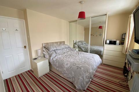 28 Vantage Meadow, Northampton, NN3 5EJ