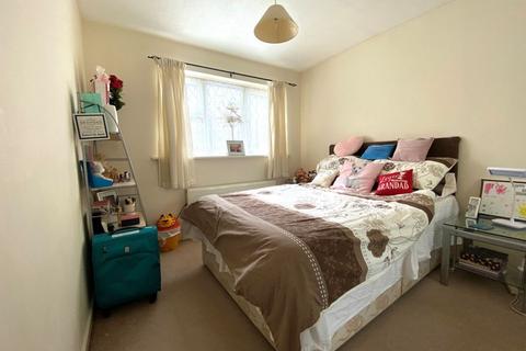 28 Vantage Meadow, Northampton, NN3 5EJ