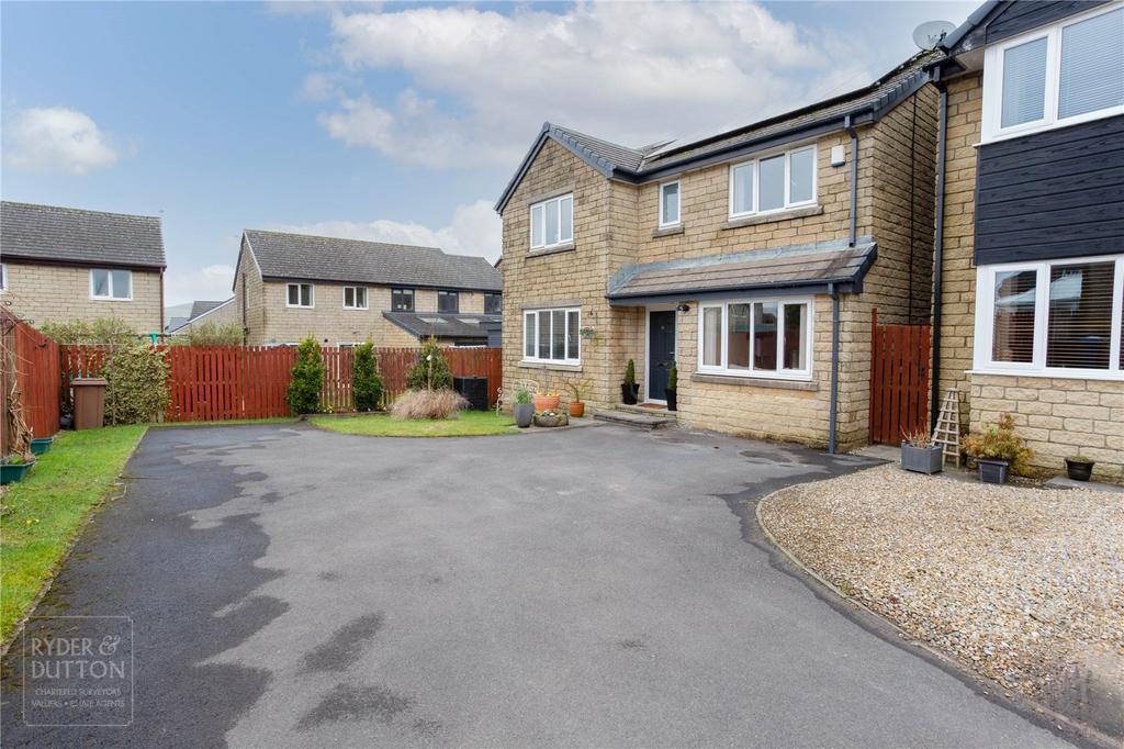 Large Driveway: