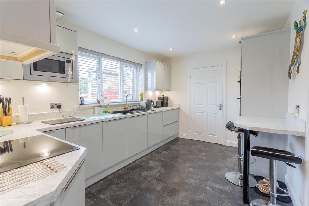 Kitchen: