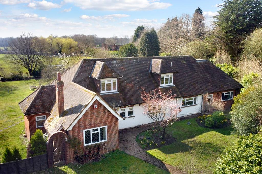 Pennypot Lane, Chobham, Woking 4 bed detached house £1,750,000