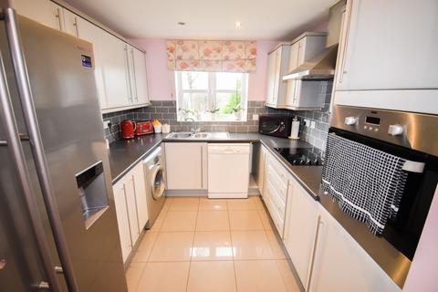17 Walter Close, Great Glen, Leicester, LE8 9AF