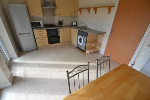 4 bedroom townhouse to rent, Chorlton Road, Hulme, Manchester, M15 4JG