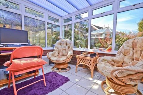 194 Bescar Lane, Scarisbrick, Ormskirk, L40 9QT