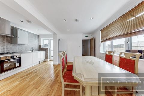 5 bedroom semi-detached house to rent, Hutton Grove, North Finchley, London, N12