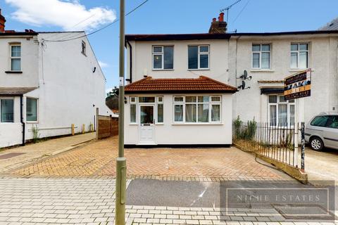 6 bedroom semi-detached house to rent, Hutton Grove, North Finchley, London, N12