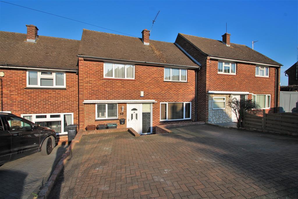 Livingstone Road, Gravesend, DA12 5DW 3 bed terraced house £300,000