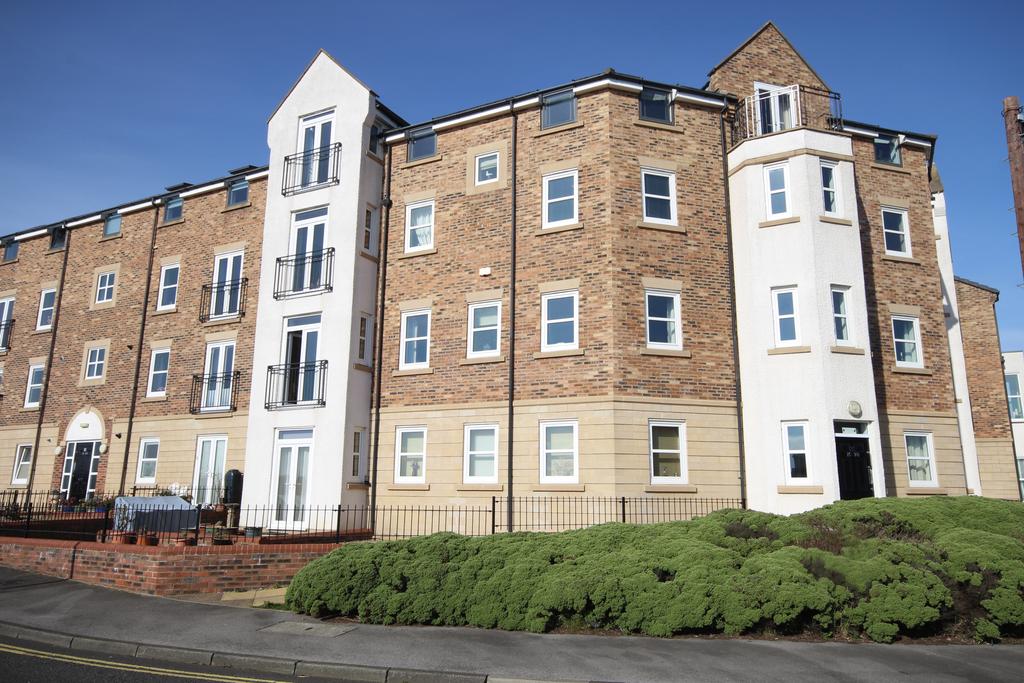 Renaissance Point, North Shields, Tyne & Wear, NE30 1LA 2 bed flat £