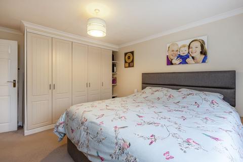 18 Cobs Way, New Haw, Addlestone, KT15 3AF