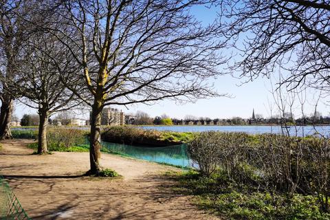 undefined, Woodberry Down, Finsbury Park, London, N4