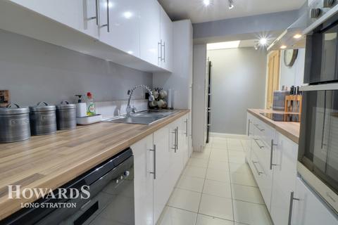 16 Beech Way, Dickleburgh, Diss, IP21 4NZ