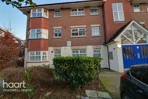 Flat 5, Benedict Court Gordon Road, Chadwell Heath, Romford, RM6 6DW