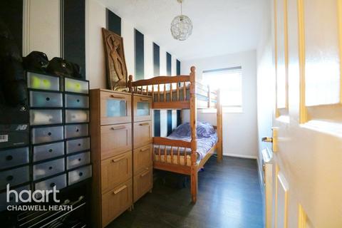 Flat 5, Benedict Court Gordon Road, Chadwell Heath, Romford, RM6 6DW