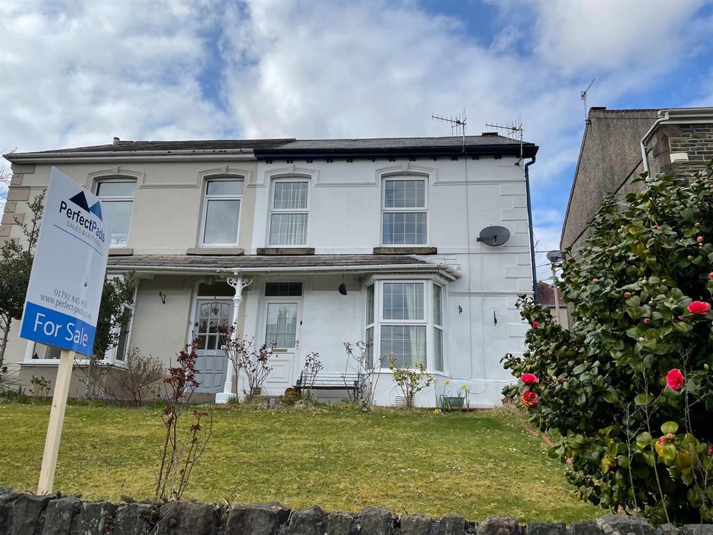 Brecon Road, Pontardawe, Swansea 3 bed semidetached house £150,000