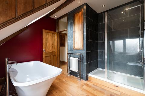19 The Drive, London, E4 7AJ