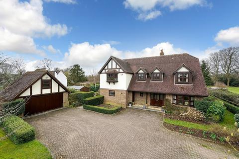 16 Highcroft Road, Felden, Hemel Hempstead, HP3 0BU
