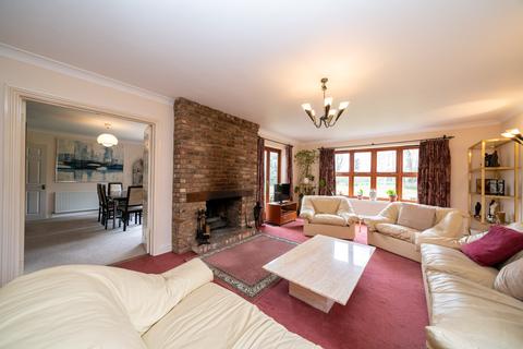 16 Highcroft Road, Felden, Hemel Hempstead, HP3 0BU