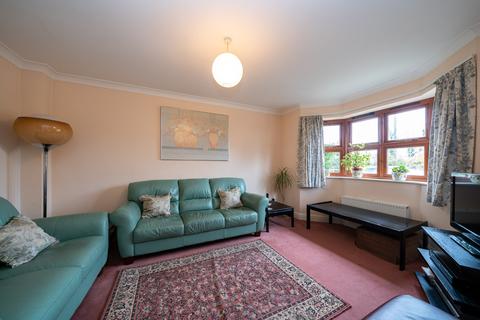 16 Highcroft Road, Felden, Hemel Hempstead, HP3 0BU
