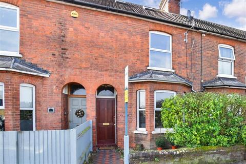 35 Priory Road, Tonbridge, TN9 2AS