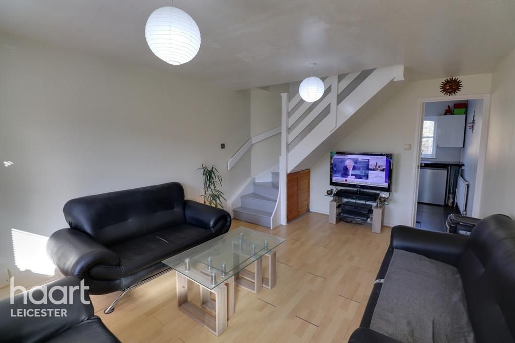 Trevino Drive, Leicester 2 bed semidetached house £200,000