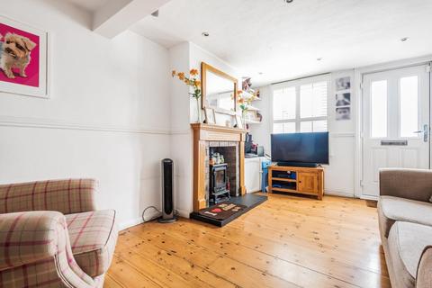 121 Vicarage Road, Sunbury-on-thames, TW16 7QB