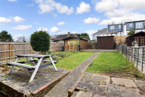 7 Ryebridge Close, Leatherhead, KT22 7QH