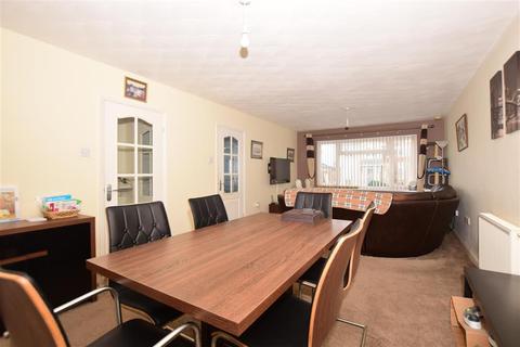 12 Blenheim Close, Herne Bay, CT6 7NB