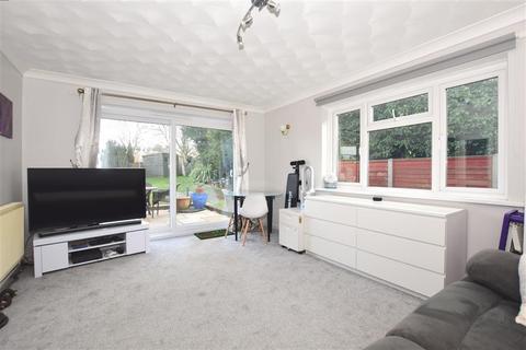 12 Blenheim Close, Herne Bay, CT6 7NB