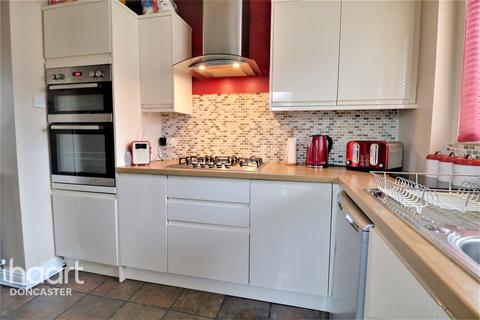57 Laburnum Drive, Armthorpe, Doncaster, DN3 3HF