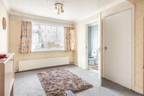 72 Richmond Avenue, Uxbridge, UB10 9BJ