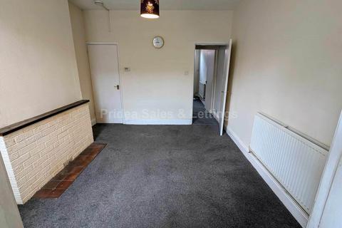 2 bedroom terraced house to rent, Hood Street, Lincoln