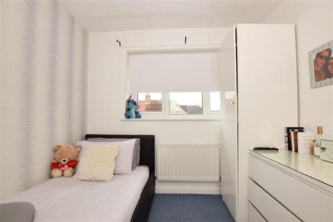 33 Lavender Close, Harlow, CM20 3QJ