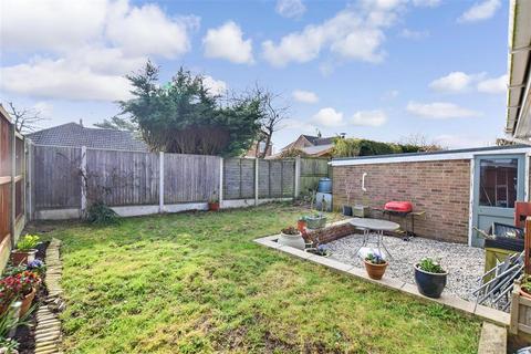 12 Joyes Close, Whitfield, Dover, CT16 3LS