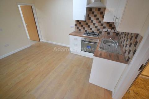 1 bedroom flat to rent, London Road, Reading, Berkshire RG1 3NY