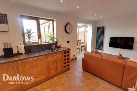 51 Brynderwen, Cilfynydd, Pontypridd, CF37 4EX