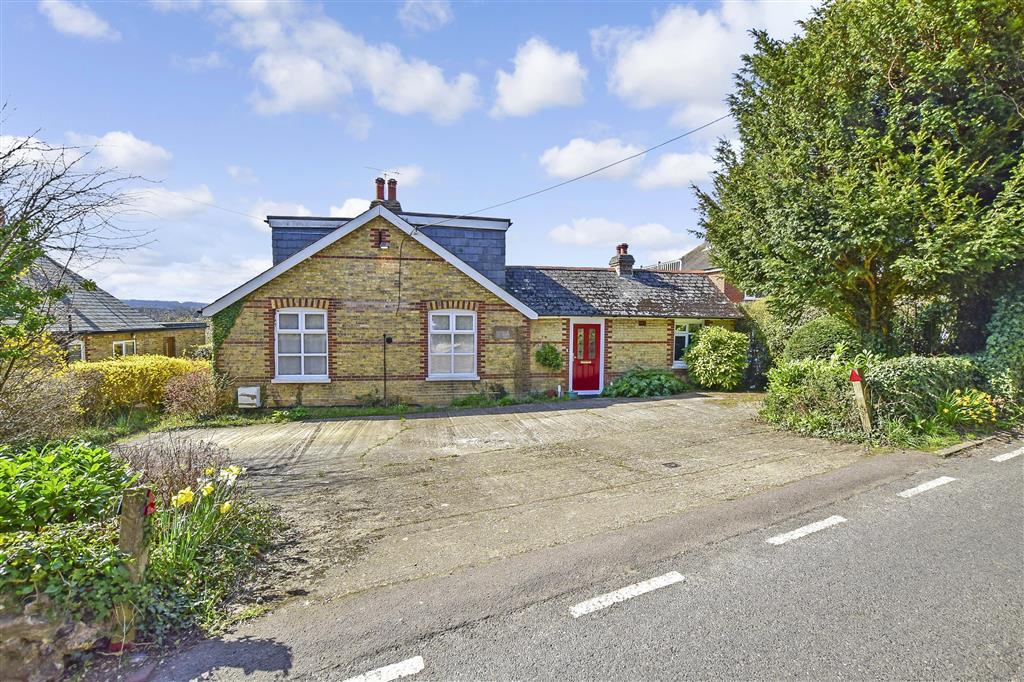 Hatch Lane, Chartham Hatch... 4 bed detached bungalow £550,000