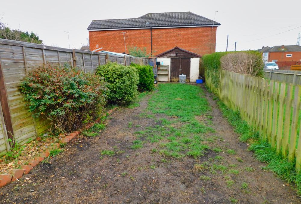 Fishers Road, Eling, Southampton SO40 2 bed terraced house £225,000