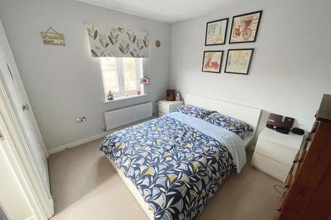 12 Claypitts Boulevard, Warwick, CV34 6HQ