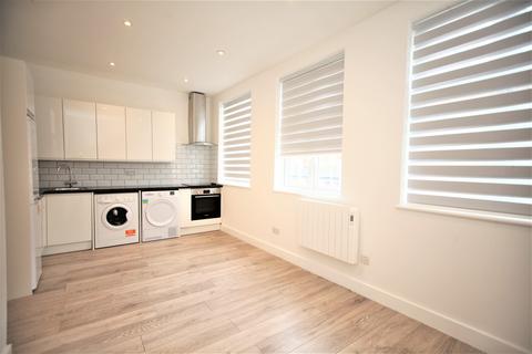 2 bedroom flat to rent, Finchley Road, Temple Fortune, NW11