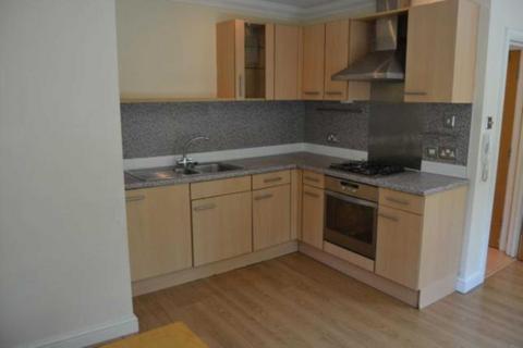 2 bedroom flat to rent, The Parade, Cardiff